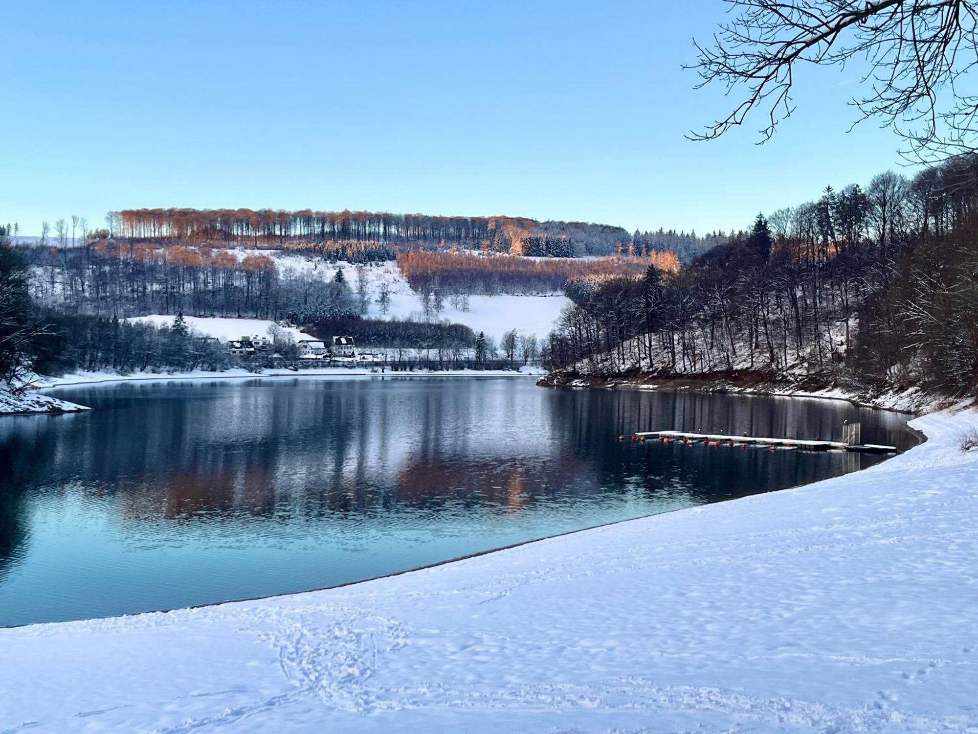 Charmantes Haus Am Hennesee Meschede Esterno foto